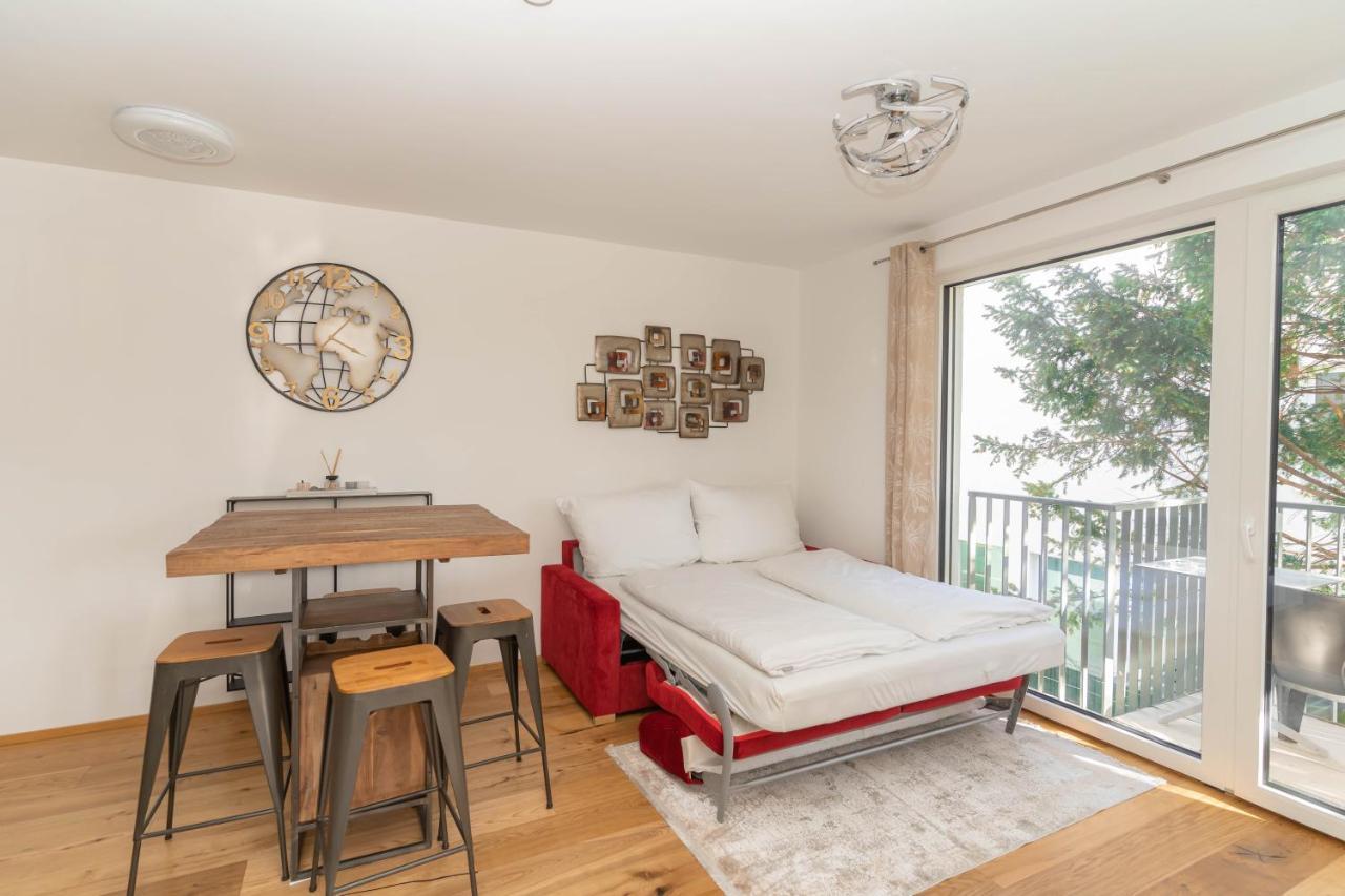 Luxurious Apartment With Big Balcony Near City Center فيينا المظهر الخارجي الصورة