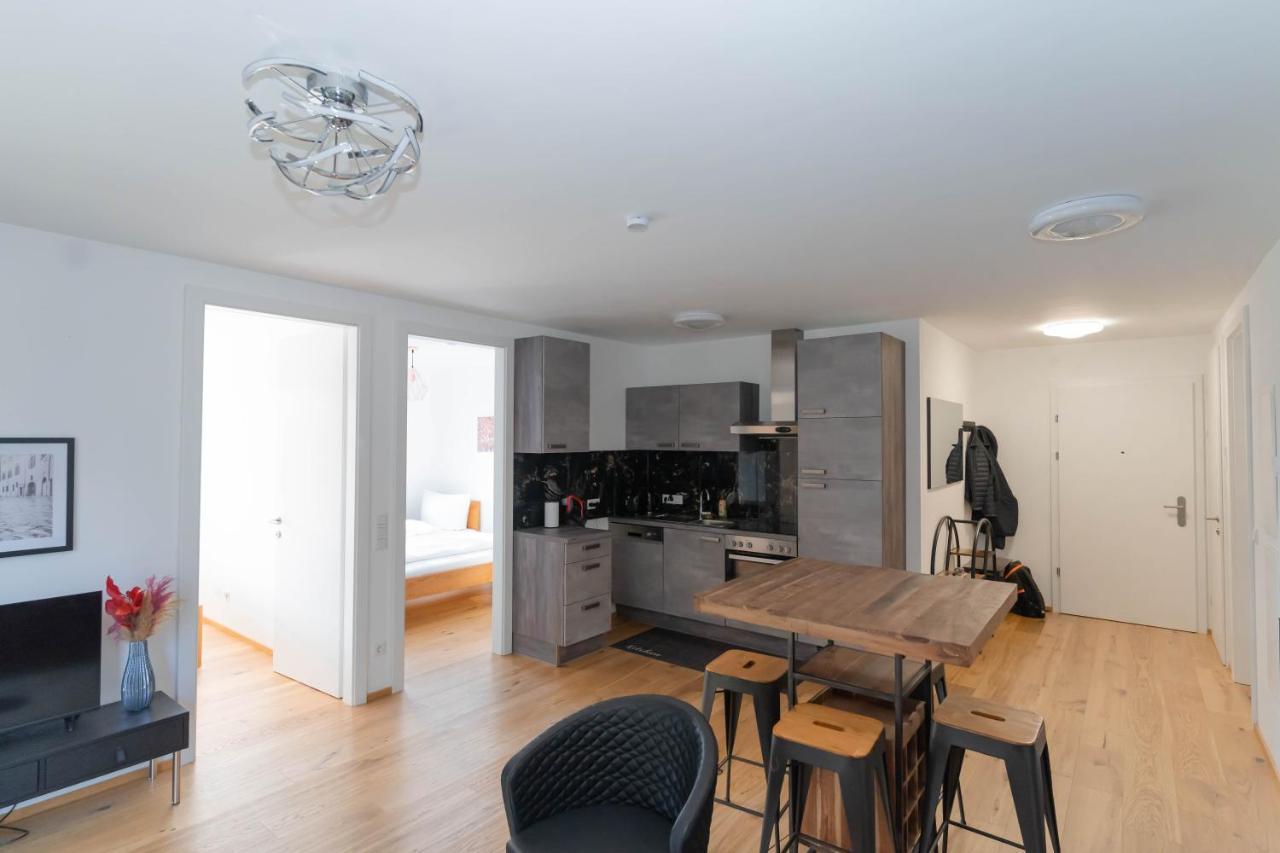 Luxurious Apartment With Big Balcony Near City Center فيينا المظهر الخارجي الصورة