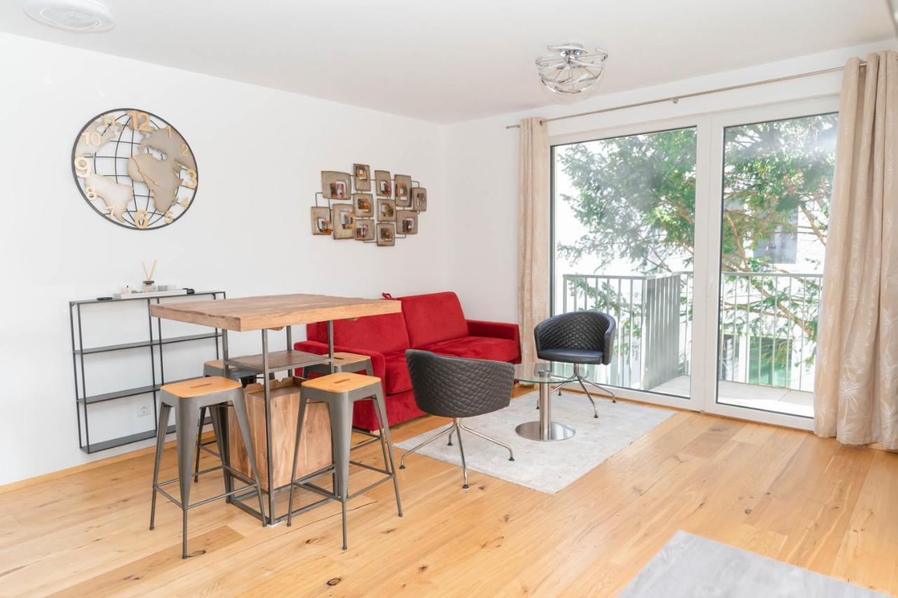 Luxurious Apartment With Big Balcony Near City Center فيينا المظهر الخارجي الصورة