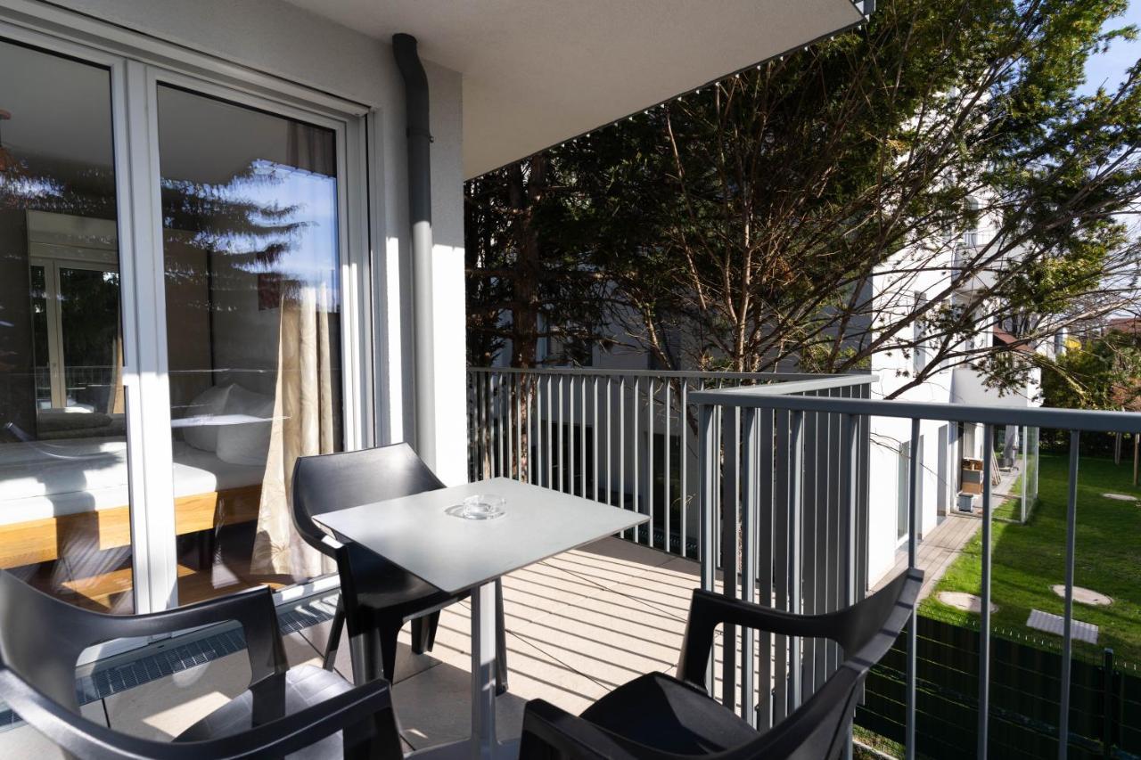 Luxurious Apartment With Big Balcony Near City Center فيينا المظهر الخارجي الصورة